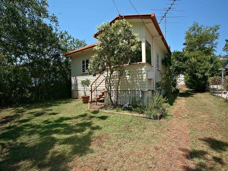 26 Agnew Street, Sandgate, Qld 4017 Property Details