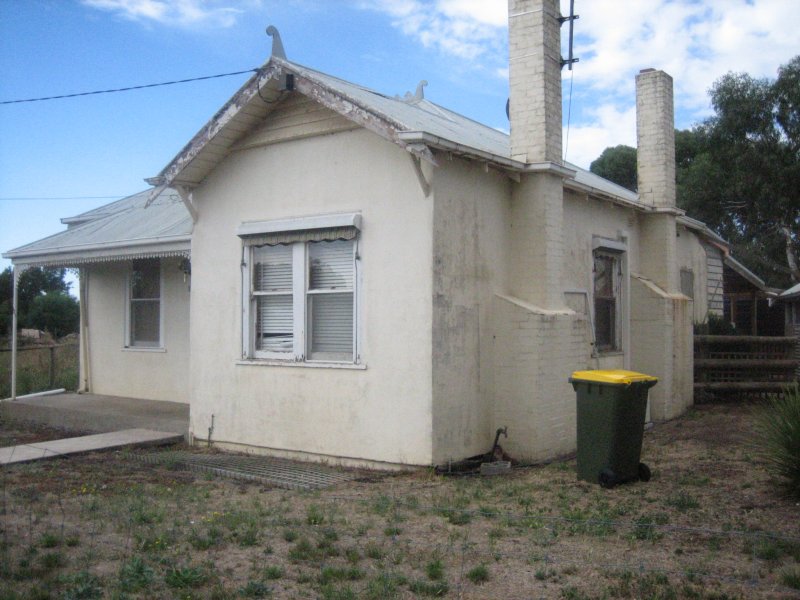 13 Logan Street, Derrinallum, Vic 3325 Property Details