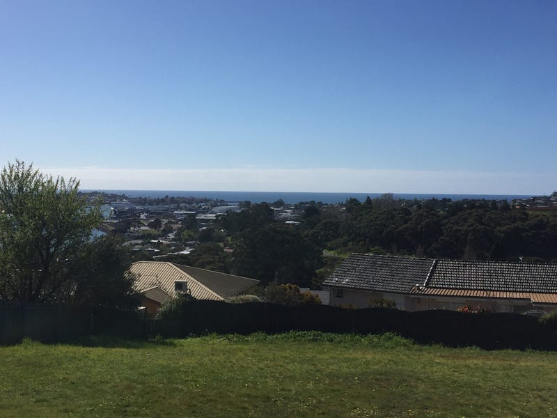 14 Skyline Drive, East Devonport, TAS 7310