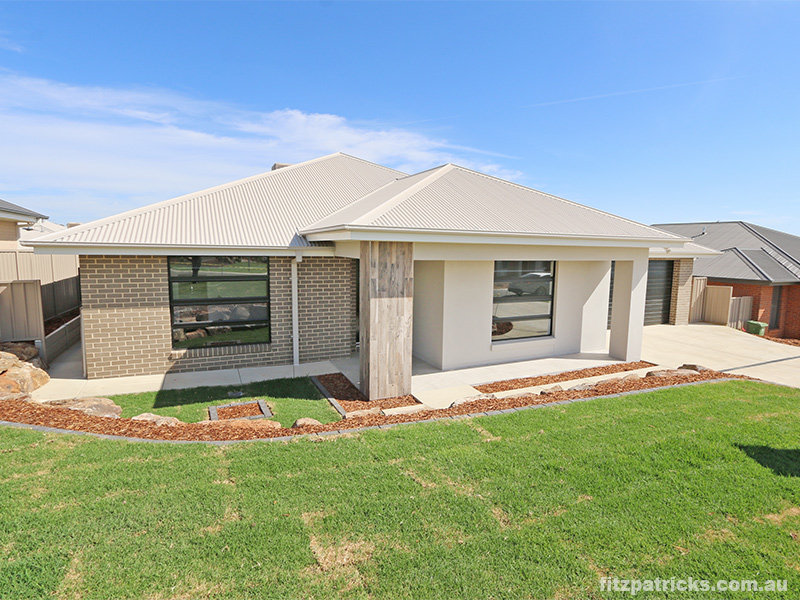 20 Pooginook Place, Bourkelands, NSW 2650