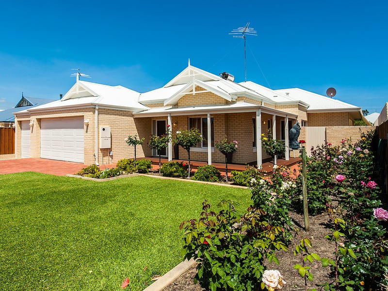7 Blue Wren Gardens, Coodanup, WA 6210 Property Details
