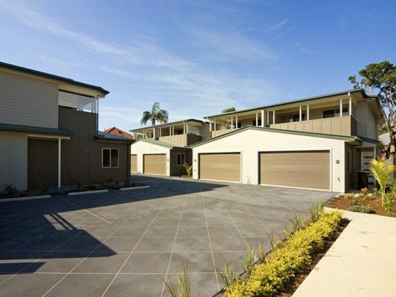 2/15 Seaview Lane, Shorncliffe, Qld 4017 Property Details