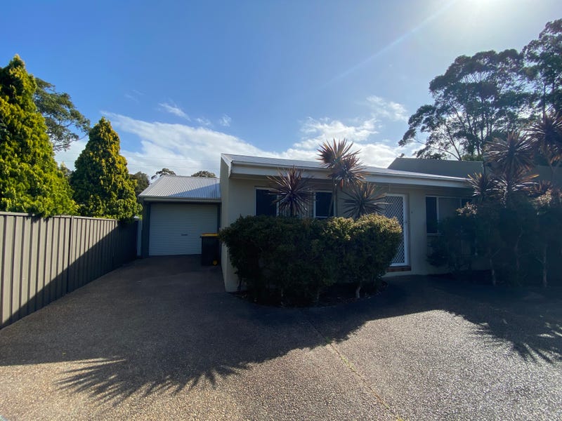 4/6A Koona Street, Albion Park Rail, NSW 2527