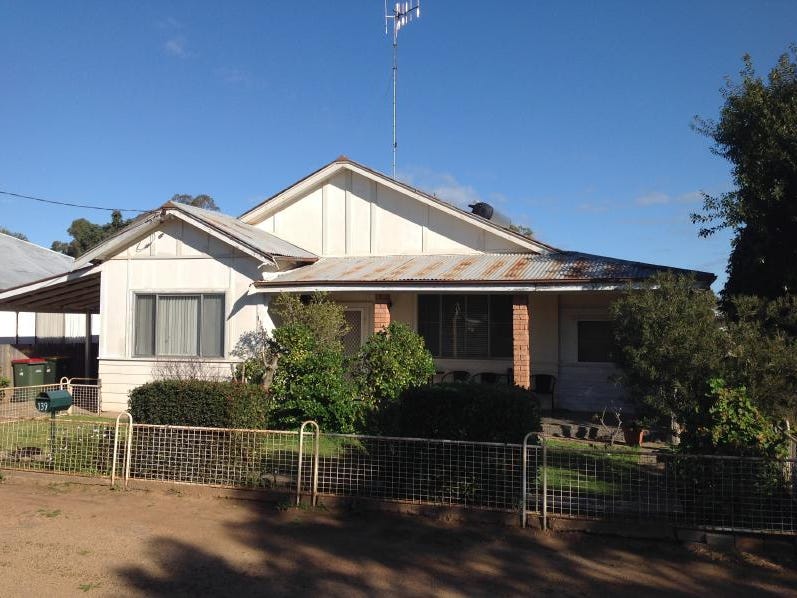139 MERILBA STREET, Narromine, NSW 2821 Property Details