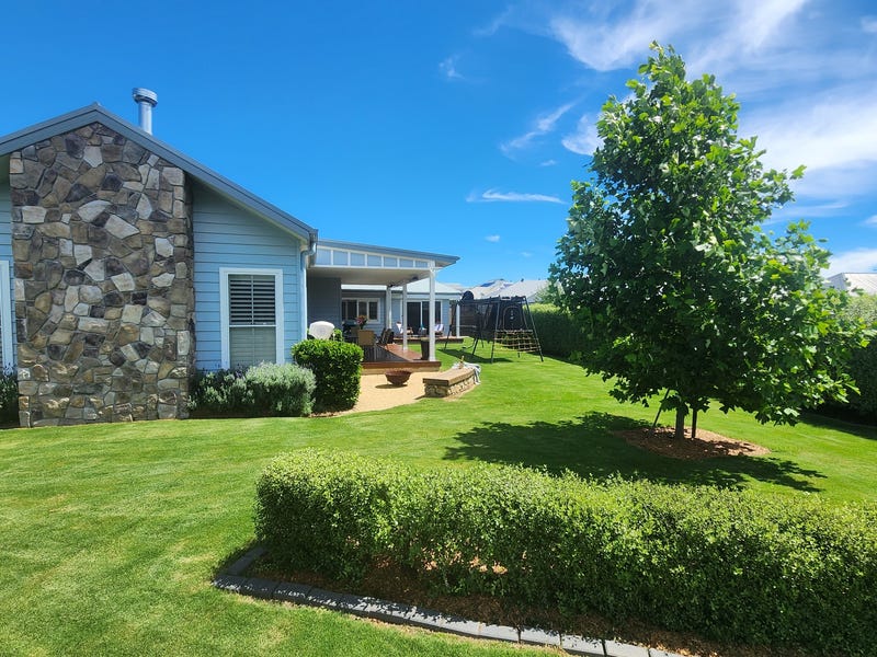 56 Sir James Fairfax Circuit, Bowral, NSW 2576 House for Sale