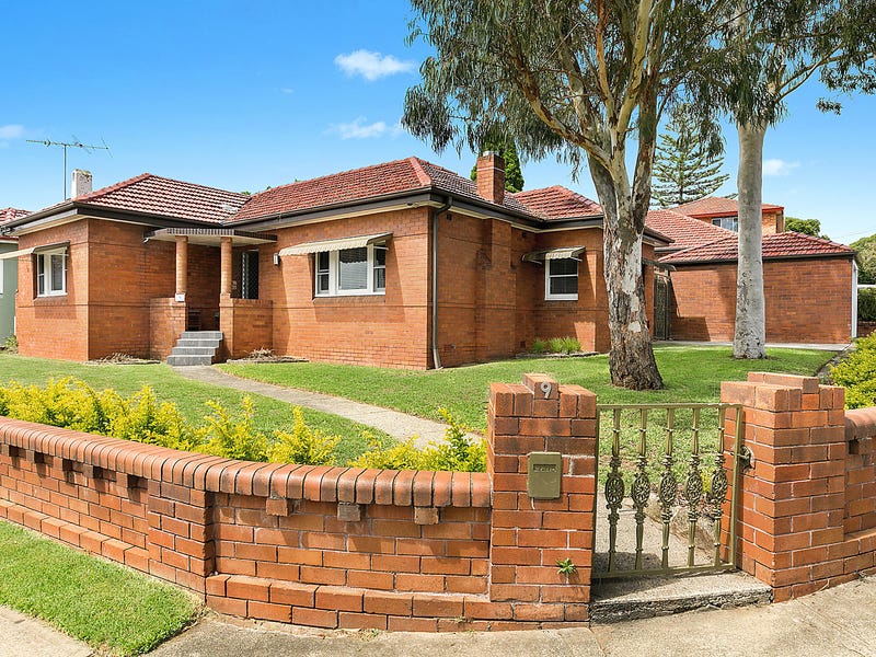 9 Paterson Avenue, Kingsgrove, NSW 2208 Property Details