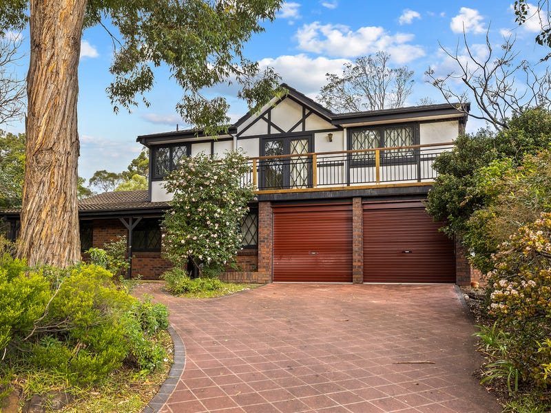 102 Fishburn Cres, Castle Hill, NSW 2154