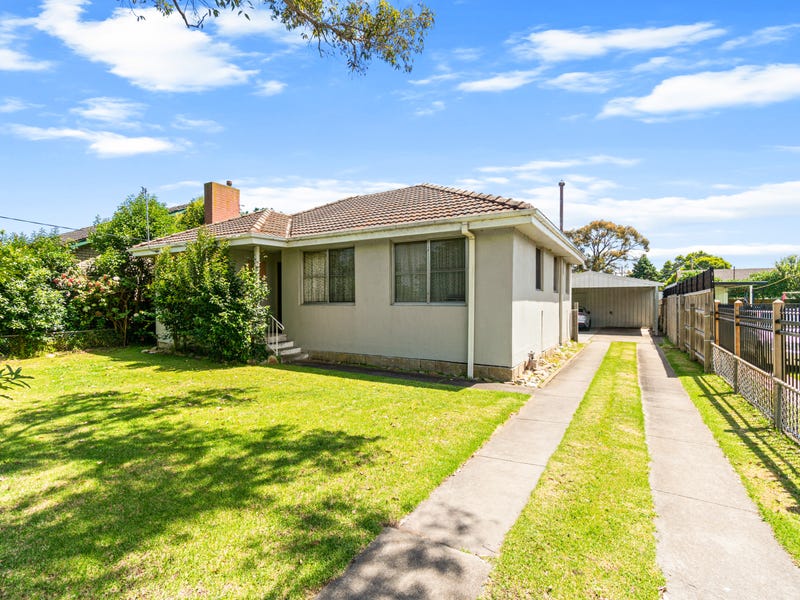 11 Mathieson Street, Sale, Vic 3850 - Property Details