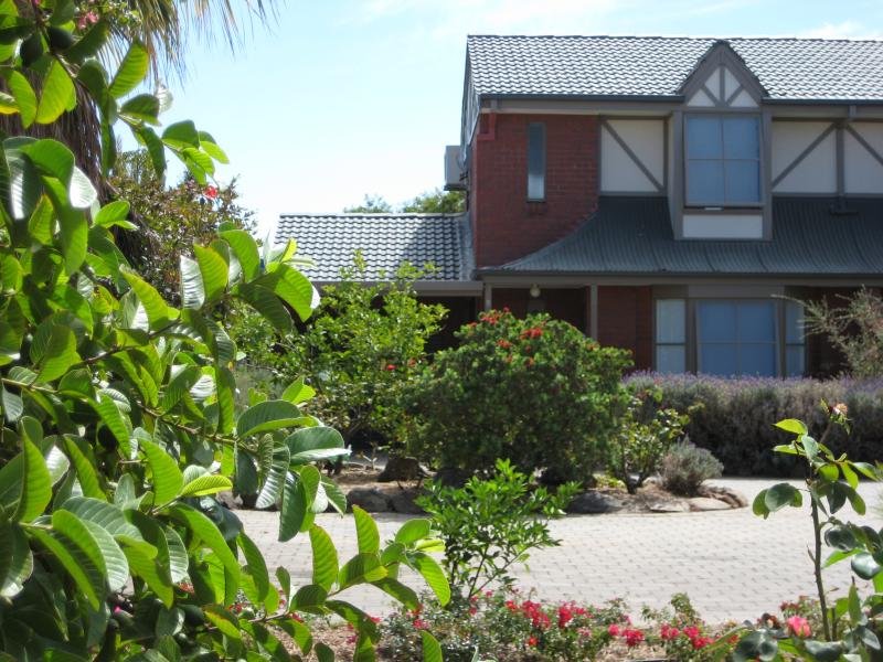 5/37 High Street, Glenelg, SA 5045 Property Details