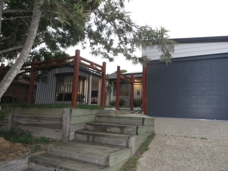 22 Loddon Street, Riverhills, QLD 4074