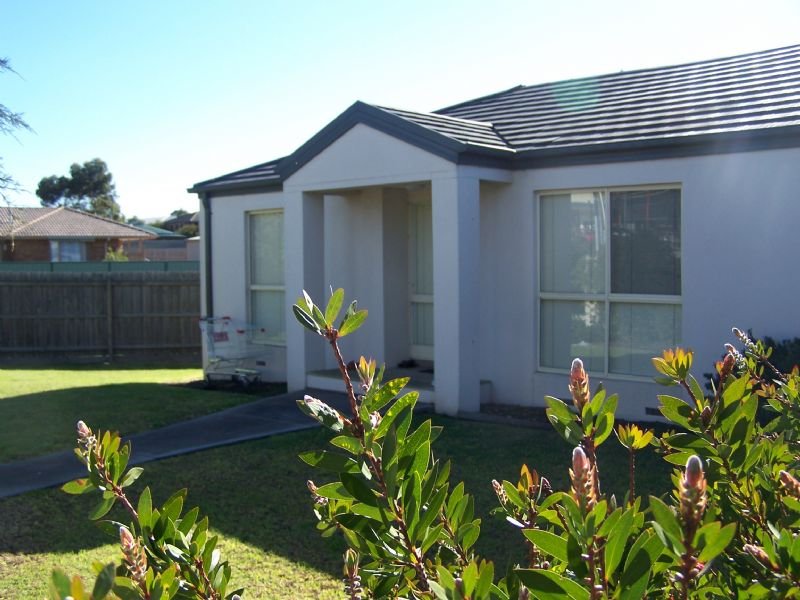 1/28 Eramosa Road West, Somerville, Vic 3912 Property Details