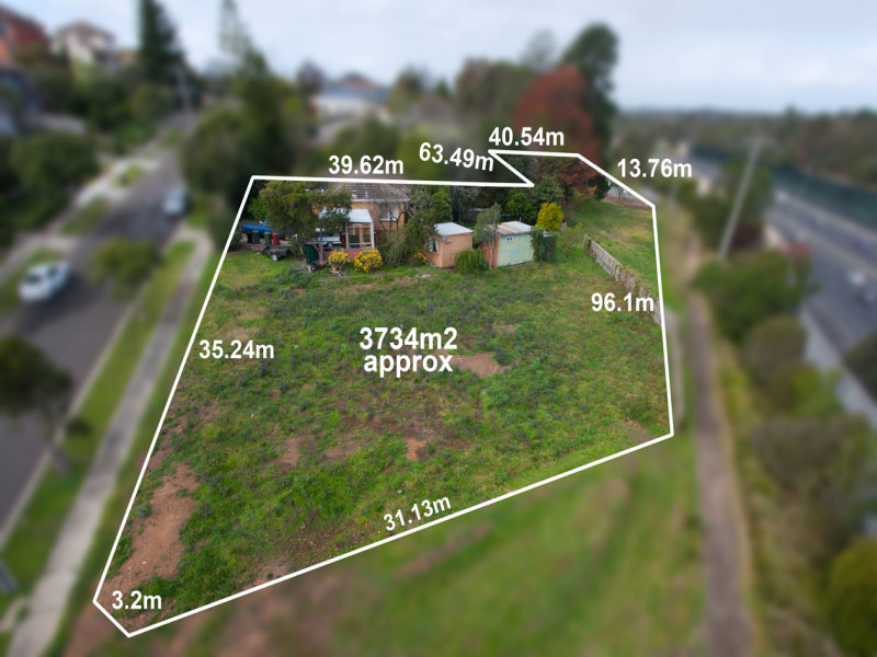 2 McLeod Street, Doncaster, Vic 3108 Property Details