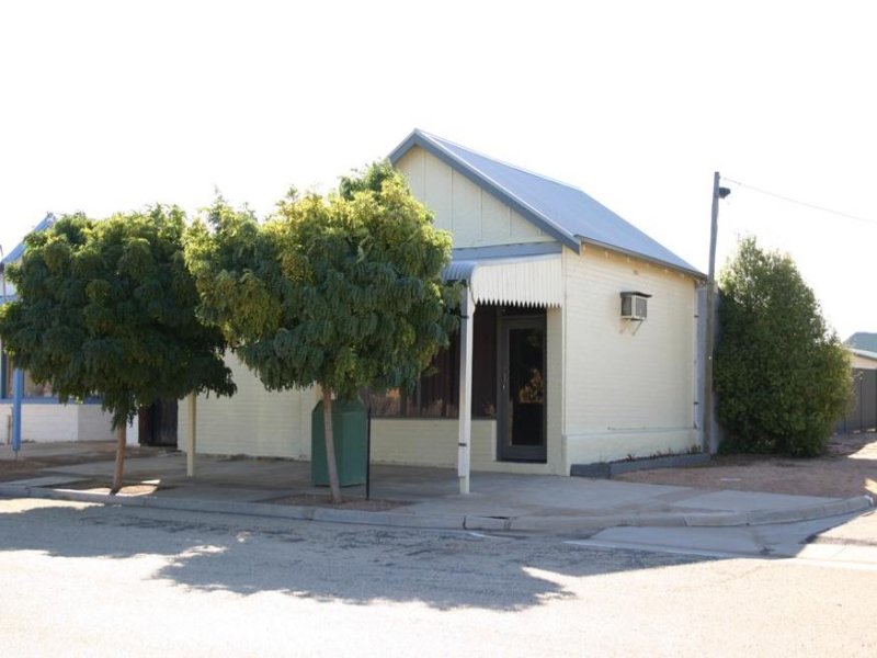 20 Marraboor Street, Lake Boga, VIC 3584