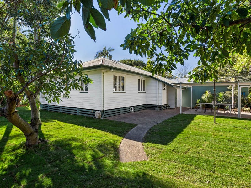 8 Herbert Street, Lota, Qld 4179 Property Details