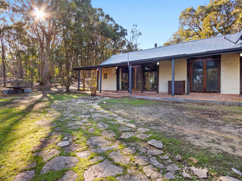 535 Ennis Road, Tallarook, Vic 3659 Property Details