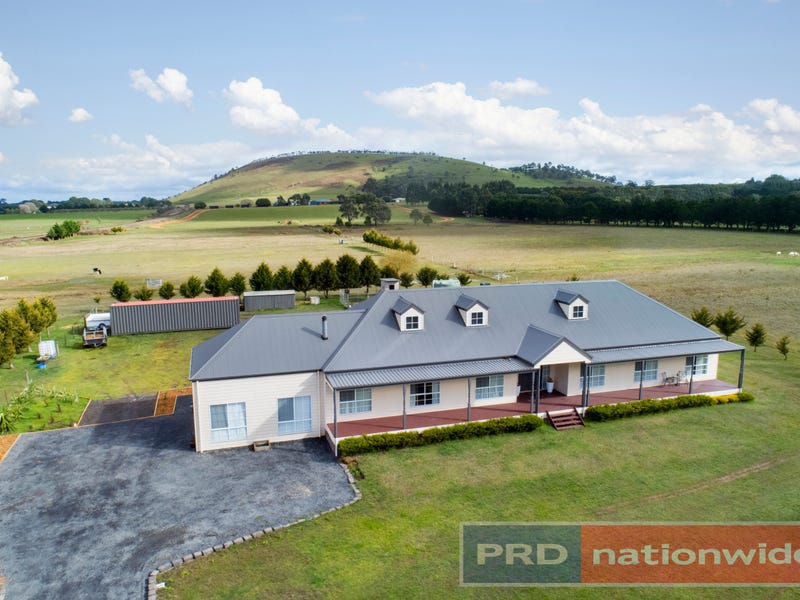 3 Brougham Street, Gordon, VIC 3345