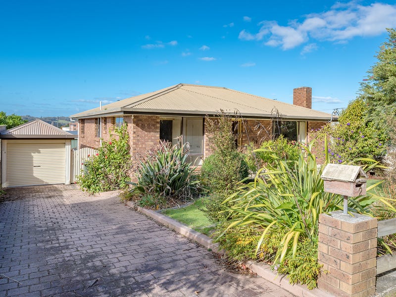 2 Racecourse Road, Quoiba, Tas 7310 Property Details