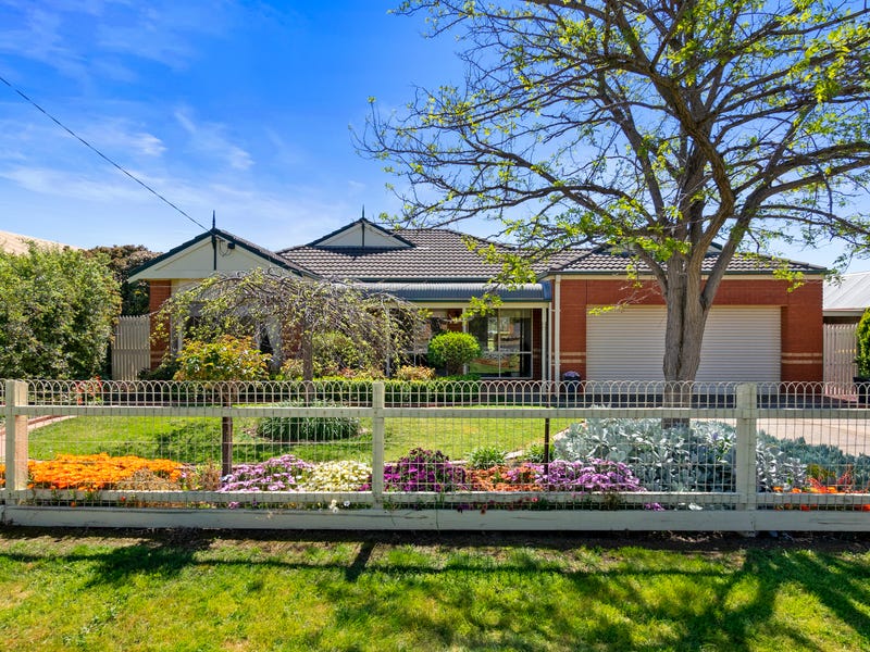32 Albert Street, Darley, VIC 3340