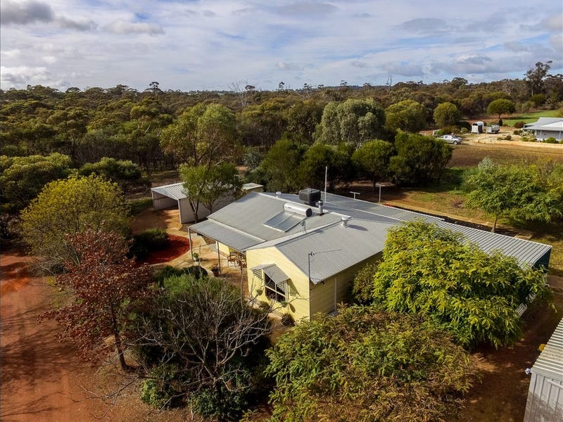 228 Cuballing East Road, Cuballing, WA 6311 Property Details