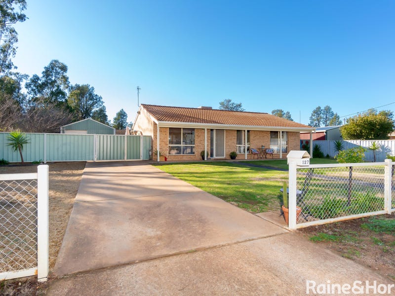 127 Mirrool Street, Coolamon, NSW 2701