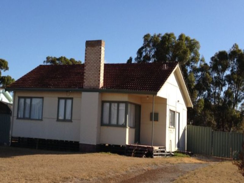 25 House Street, Gnowangerup, WA 6335 Property Details