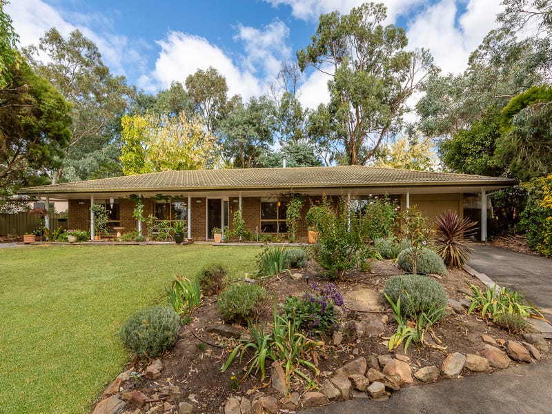 4 Pike Street, Oakbank, SA 5243 Property Details