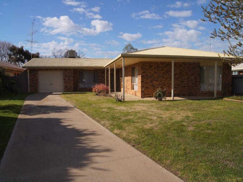 6 Burke Street, Finley, NSW 2713 Property Details