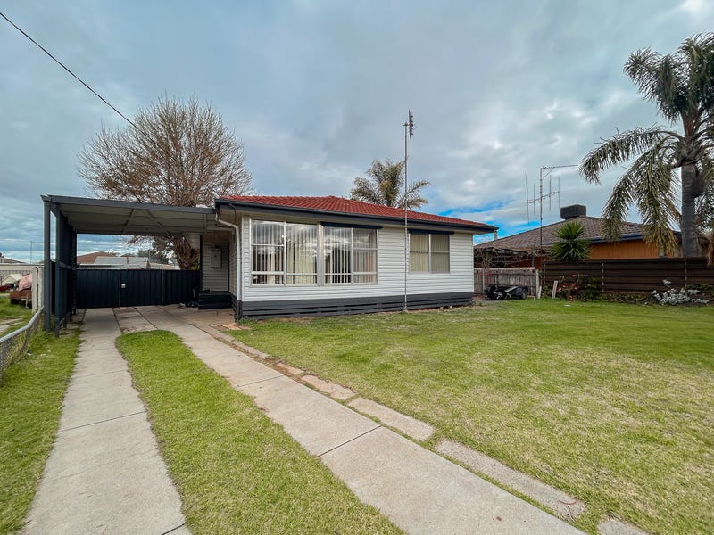 5 McCann Crescent, Kerang, Vic 3579 House for Sale