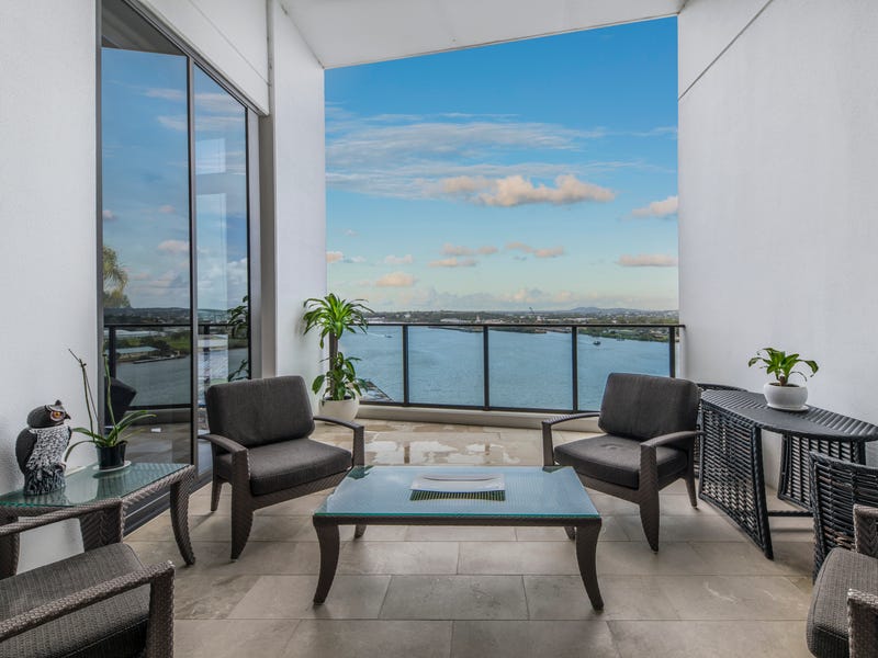 Penthouse One, Pinnacle Complex, Hamilton, Qld 4007 Property Details