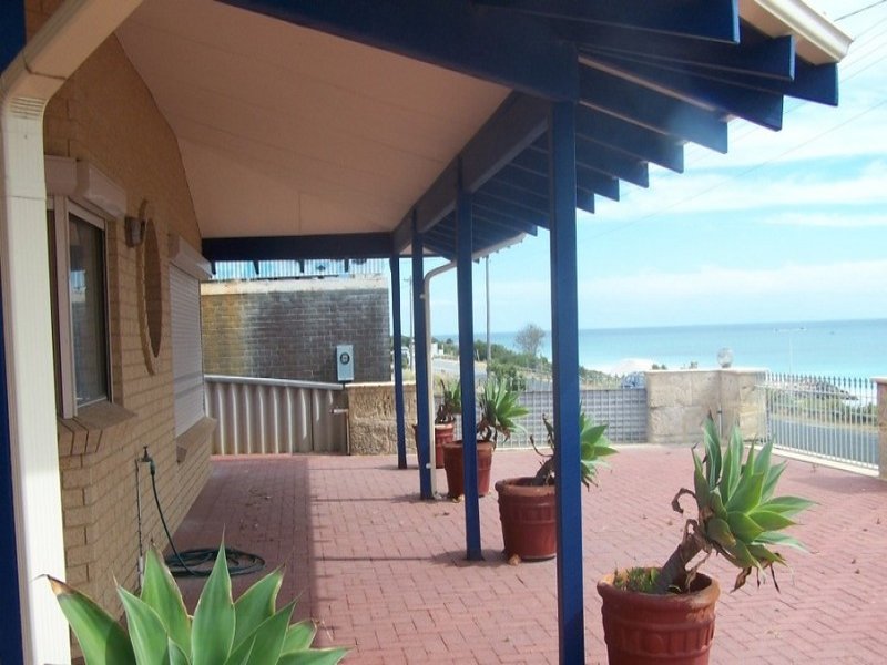 100 Ocean Drive, Quinns Rocks, WA 6030