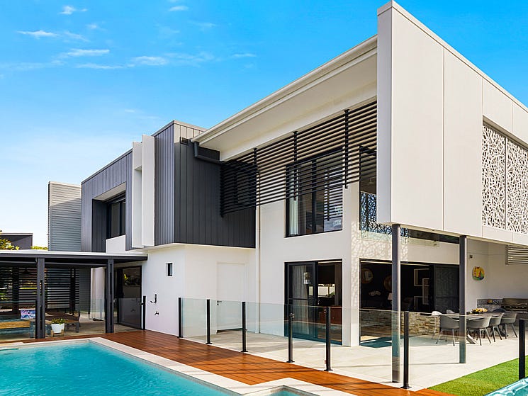 91 Monaco Street, Broadbeach Waters, QLD 4218