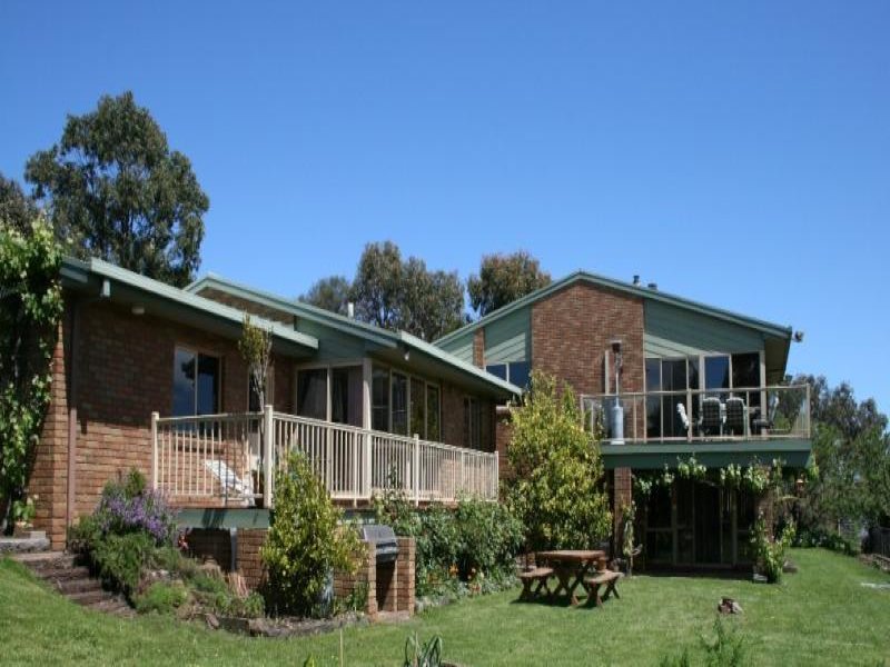 2 Mahogany Place, Warrnambool, Vic 3280 Property Details