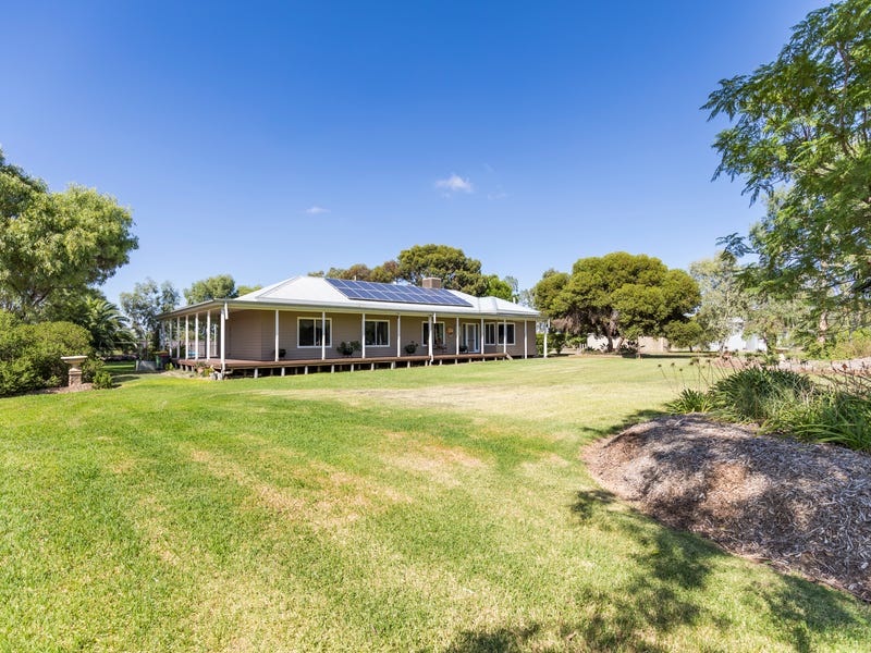 3 Pearce Road, Speewa, Vic 3585 Property Details