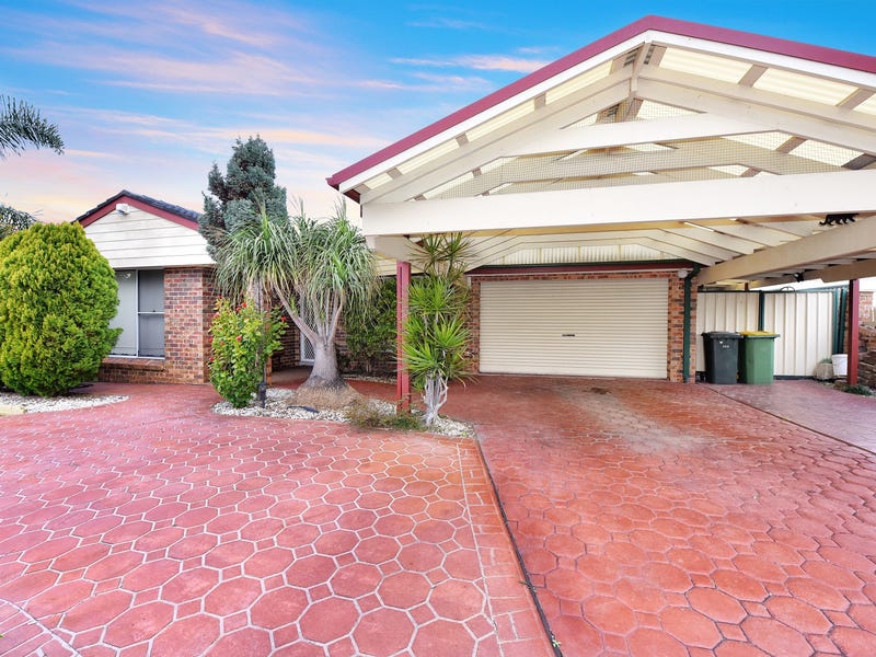 16 Garrison Road, Bossley Park, NSW 2176