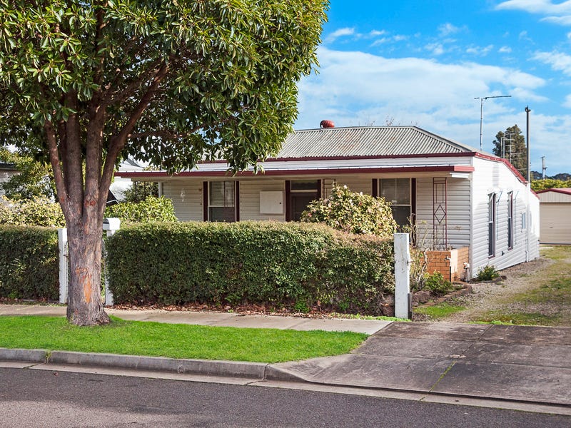 37 Stephen Street, Hamilton, Vic 3300 Property Details