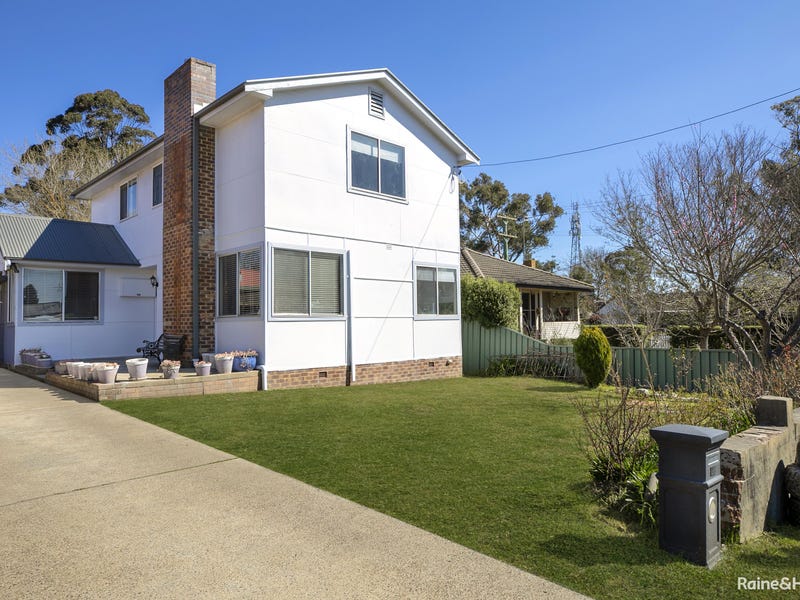 28 Hoskins Street, Moss Vale, NSW 2577