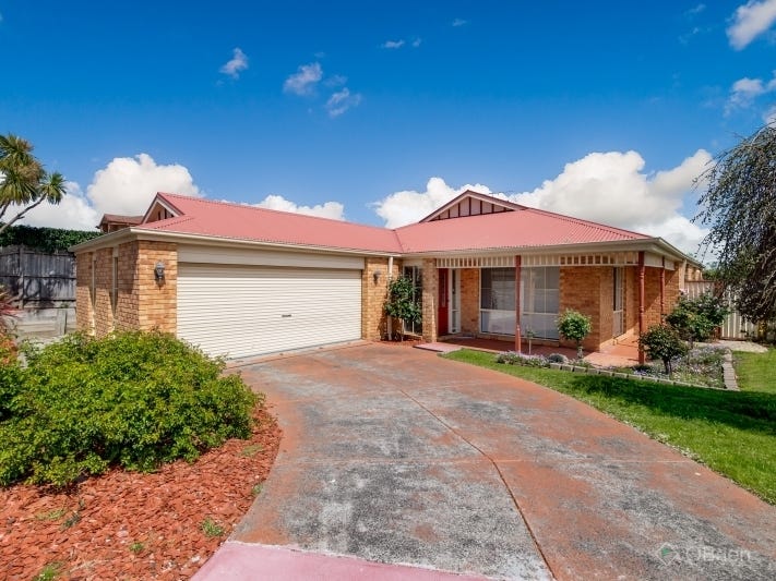 5 Fairholme Boulevard, Berwick, VIC 3806 - realestate.com.au