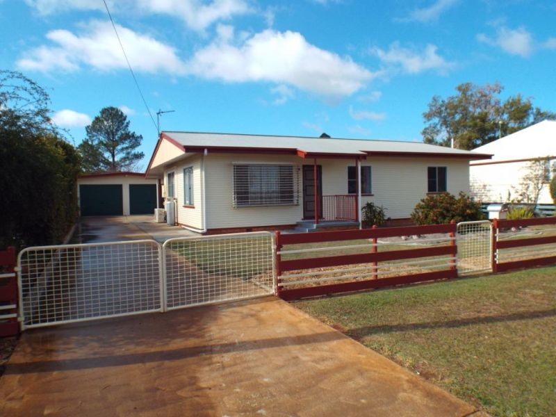 82 Walter Road, Kingaroy, Qld 4610
