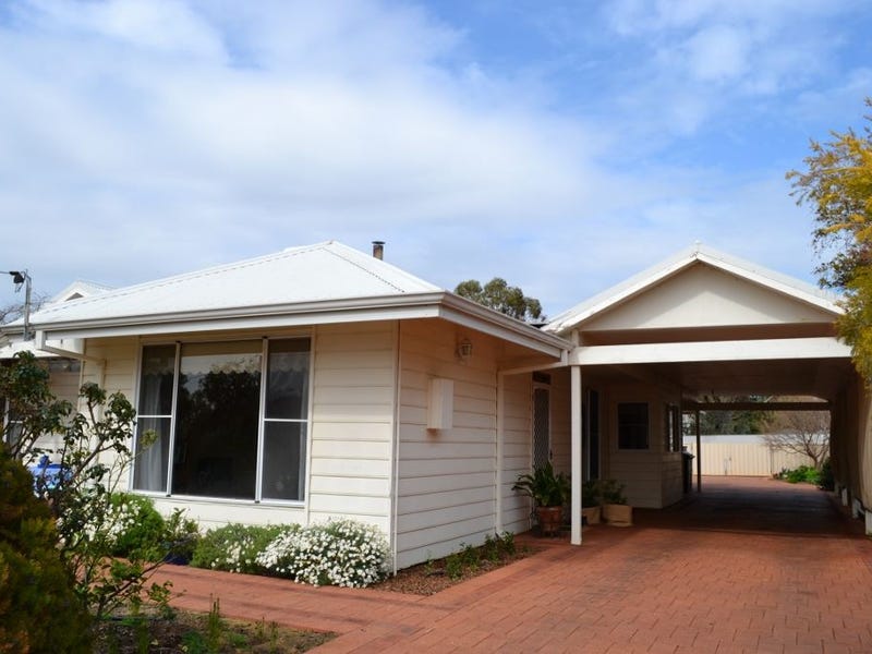 28/30 Egeberg Street, Cunderdin, WA 6407 Property Details