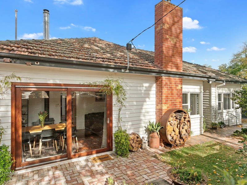 275 Mackenzie Street, Golden Square, VIC 3555