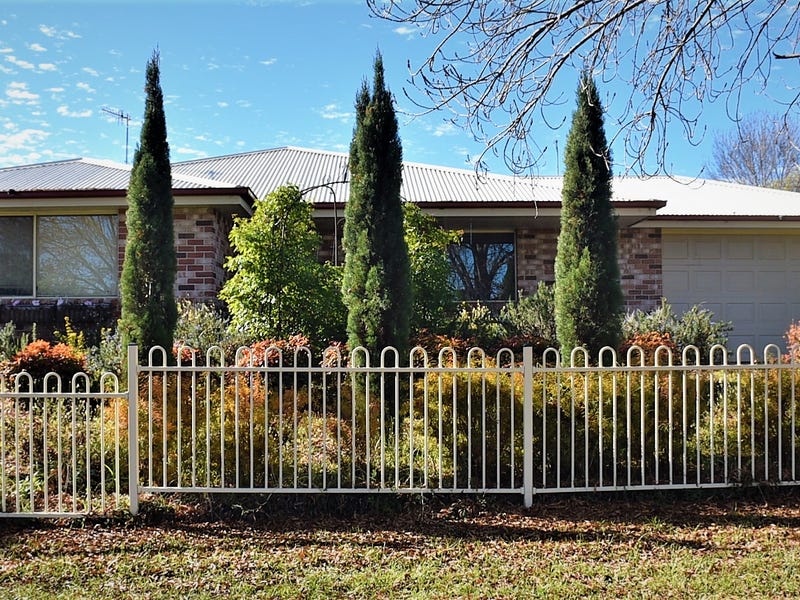 49 Grey Street, Glen Innes, NSW 2370