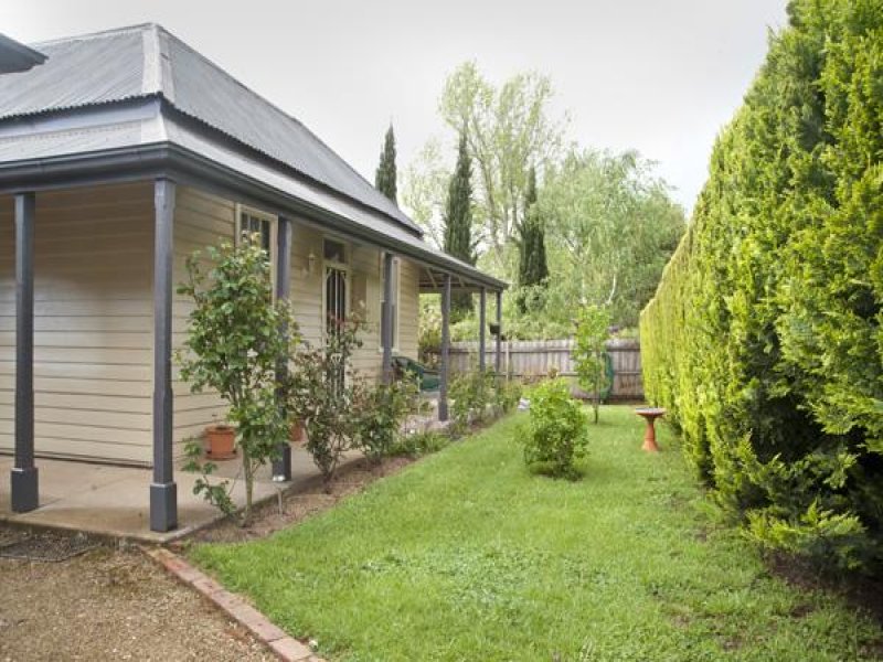 68 East Street, Daylesford, Vic 3460 Property Details