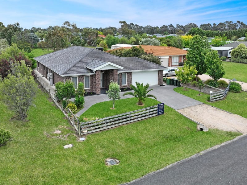 30 Timbarra Drive, Eastwood, VIC 3875