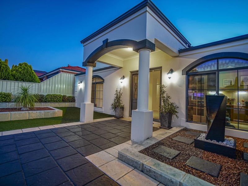 8 clyde sale court wanneroo