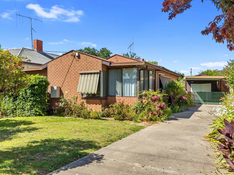 64 Anzac Avenue, Seymour, VIC 3660