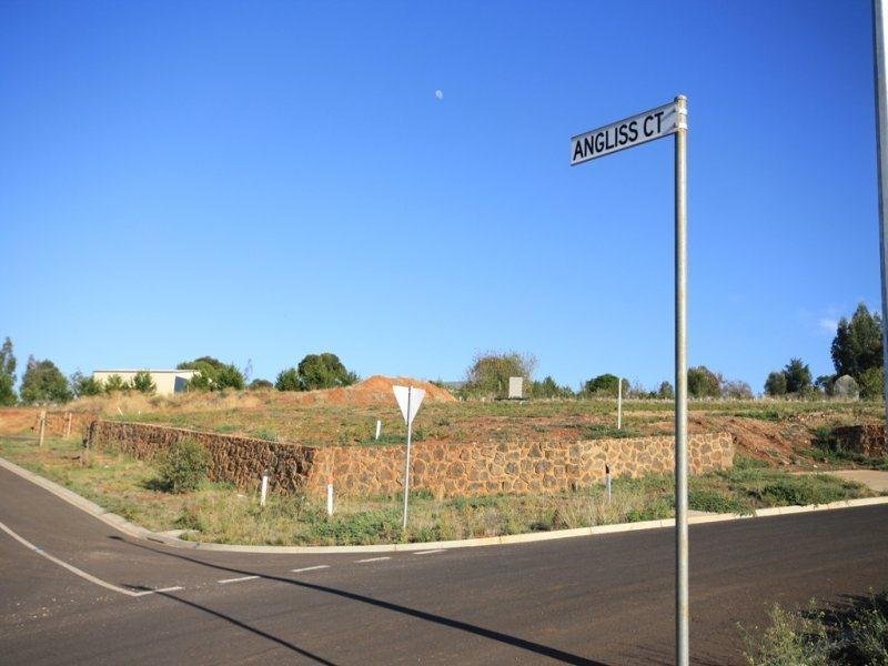 25 Darley Drive, Darley, VIC 3340