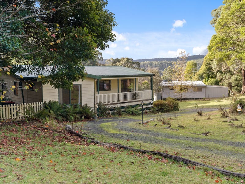 17 Wall Street, Blackwood, Vic 3458 Property Details