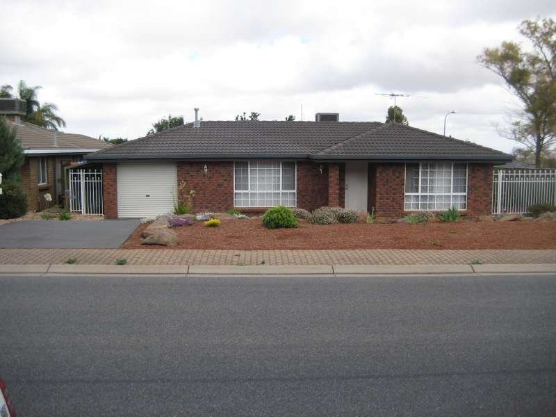 25 Perre Drive, Craigmore, SA 5114