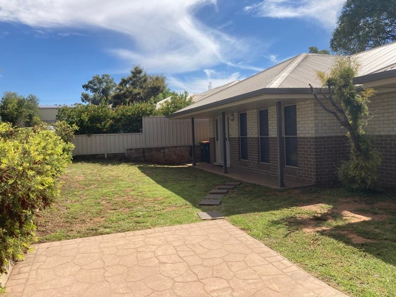 2/87 Clarinda Street, Parkes, NSW 2870