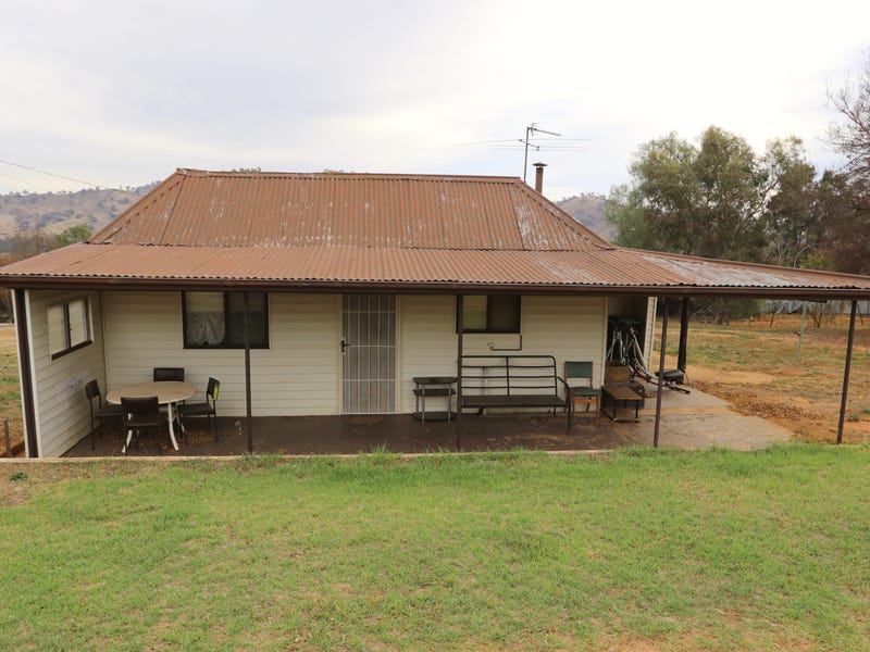 42 Tom Street, South Gundagai, NSW 2722